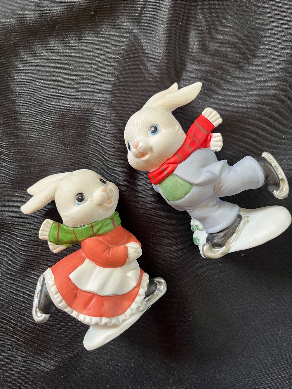 Vtg Anthropomorphic Skating Bunny Rabbits Couple Homco Ceramic 5305 Taiwan